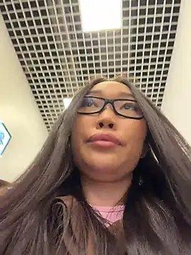 trytomakememoam's Live XXX Chat