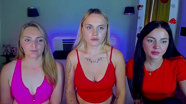 XXX chat uživo modela MagicEyess