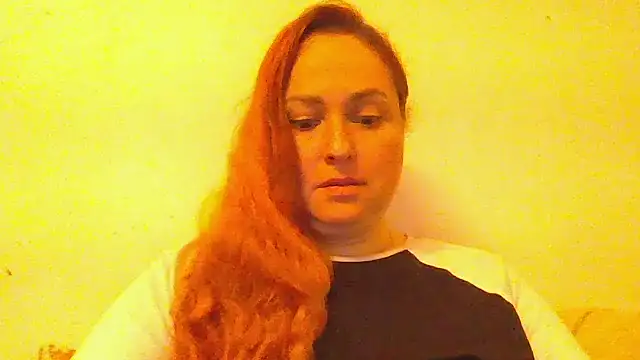 XXX chat uživo modela Foxy_Kate3333
