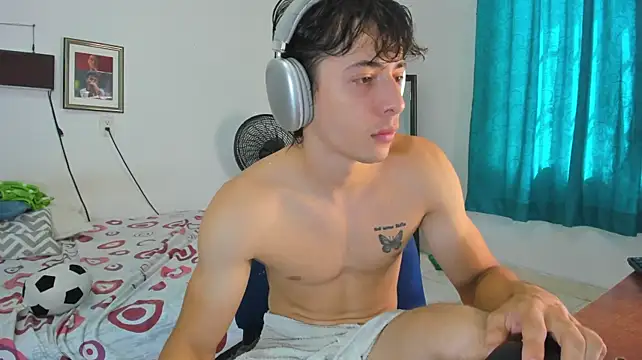 Webkamerová show AlessandroDybala