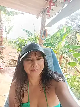 Czat XXX na żywo – esmeralda_li
