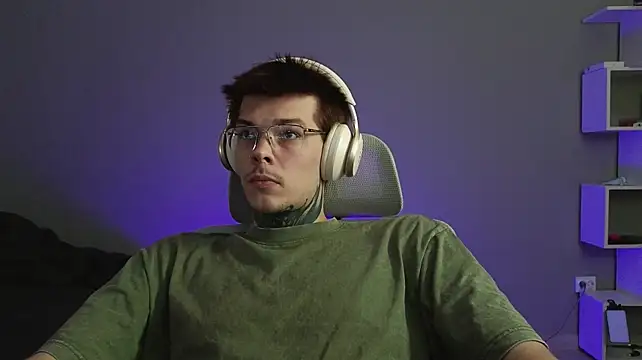 Chat +18 de DENIS_HERE ao vivo