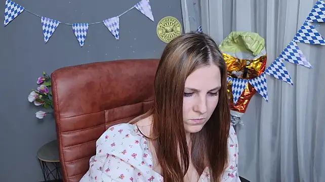 XXX chat uživo modela ElizabethGlow