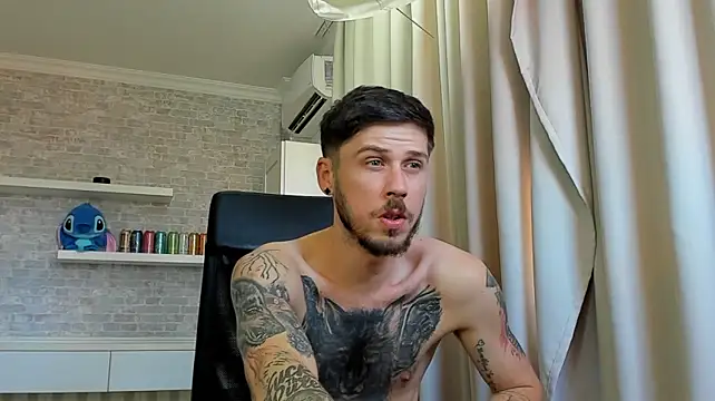 JonahShaw Live XXX Chat