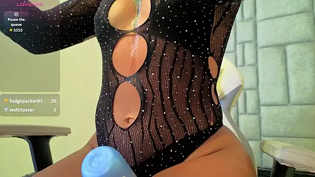 miiaboss_ Adlı Modelin Canlı XXX Sohbeti