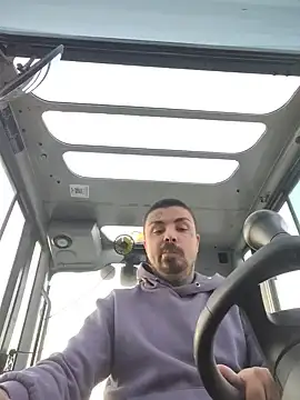 Pokazy przed kamerką – Berti3128
