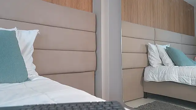 ZoehAngel XXX чат на живо