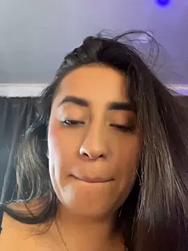 AntonellaaFerrer_ 网络视讯表演