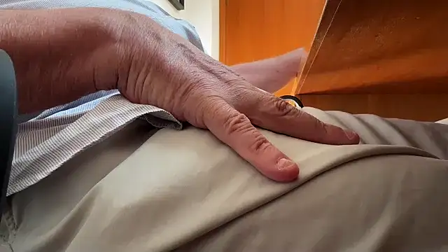 Leo30010 라이브 XXX 채팅