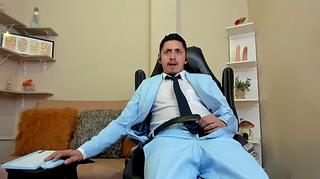 kevin_23_ – Naživo XXX chat