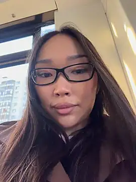 Trytomakememoam - NAKED PUSSY SHOW