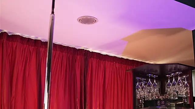 LuxenNoir's Live XXX Chat