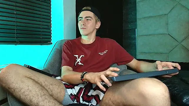 Živý XXX chat Tyler_Mcrey