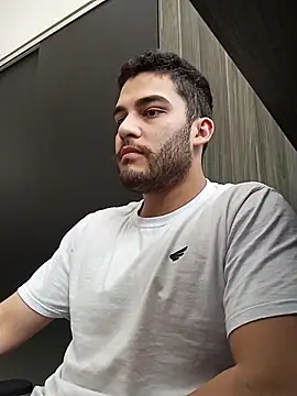 Chat XXX ao vivo de MAUMAU19X