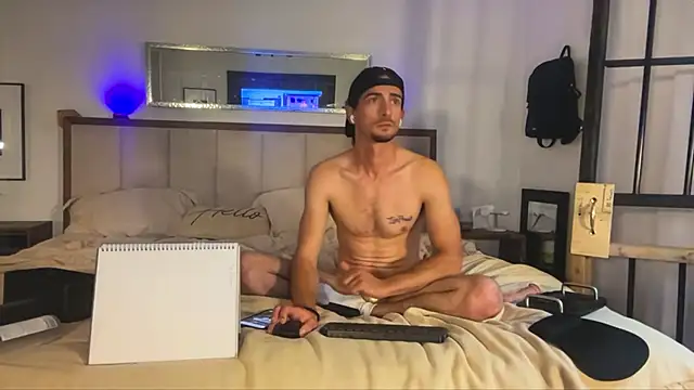 Онлайн чат XXX DylanBrook