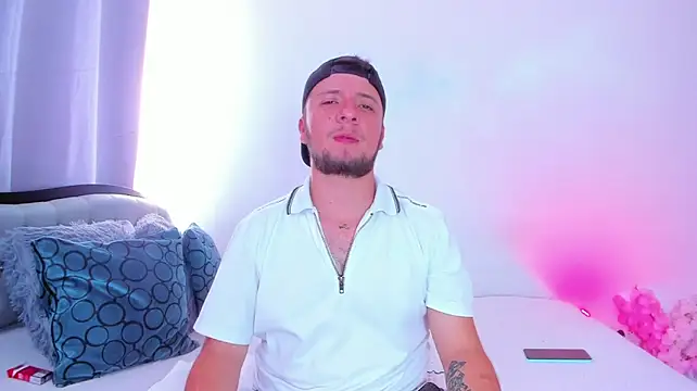 XXX chat uživo modela karl_kai
