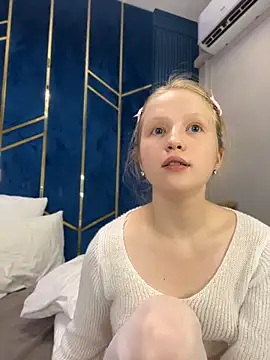 LilianHowards - sit on chair and touch pussy through pan