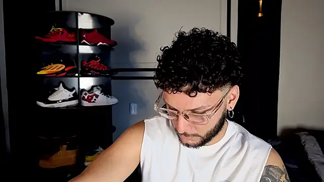 Tadeo_Prieto_'s Live XXX Chat