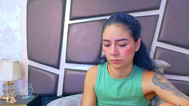NicoleEsposito Chat XXX live