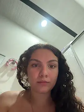 Eva_stark10 Adlı Modelin Canlı XXX Sohbeti
