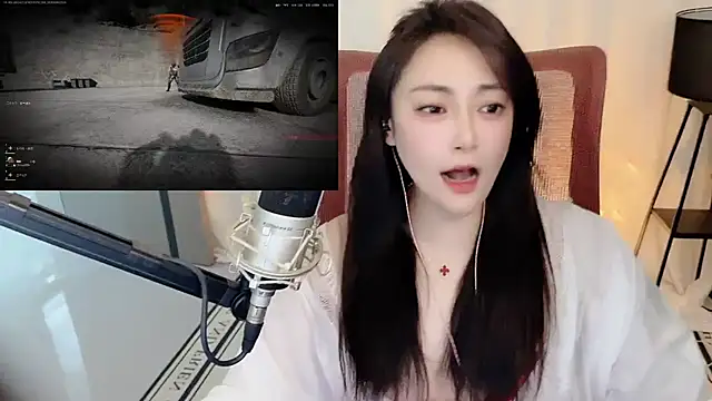 Daisy-77's Live XXX Chat