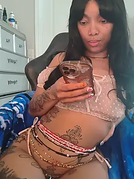 Butterflybootyy - Sloppy bj naked