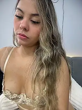 Chat +18 de tuckersabrina ao vivo