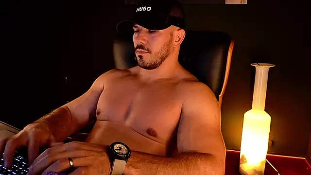 XXX chat uživo modela AngeloEric