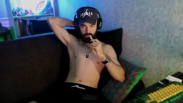 Chatroom XXX en direct de _Serious_Man