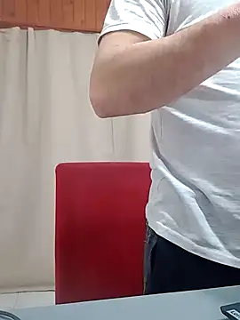 Bradd_32のライブXXXチャット