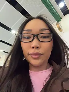 trytomakememoam's Live XXX Chat