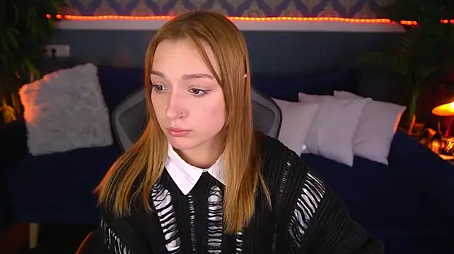XXX chat uživo modela LizzaMoonn