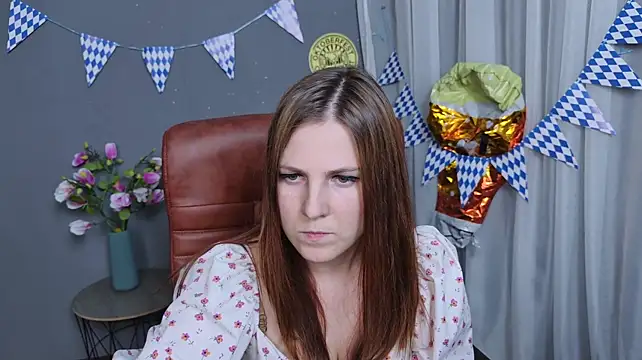 ElizabethGlow Chat XXX in diretta