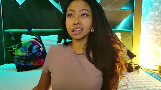 ElyaQuinn - Make Elya Wet!