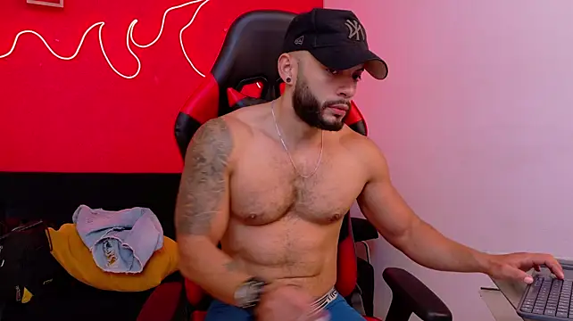 Mike_savage3 Adlı Modelin Canlı XXX Sohbeti