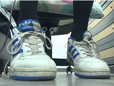 thomass1018 라이브 XXX 채팅