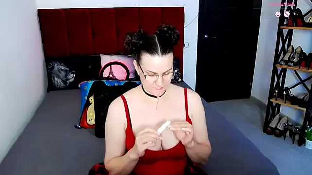 EvelynPorshe Adlı Modelin Canlı XXX Sohbeti