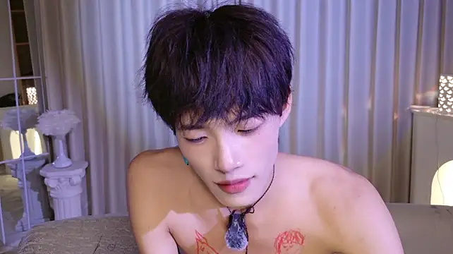 RenZeng's Live XXX Chat