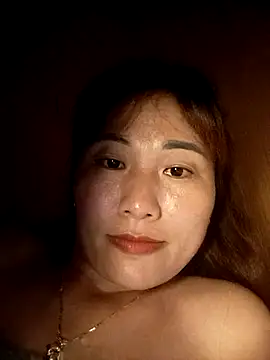 MIANSNI02 Adlı Modelin Canlı XXX Sohbeti