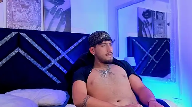 3MPI7ERNO's Live XXX Chat