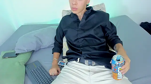 Chat +18 de Cristopher_black ao vivo