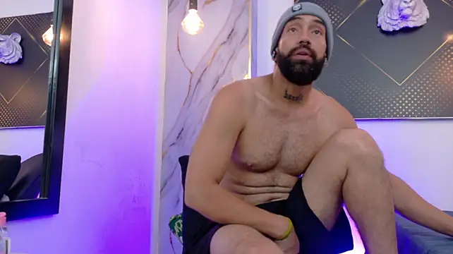 XXX chat uživo modela theronnyone