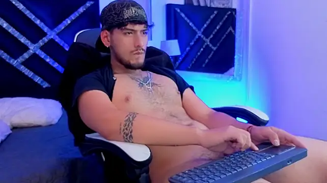 3MPI7ERNO live XXX chat