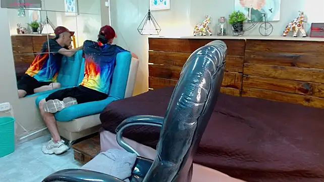 FelipeFriendly XXX чат на живо