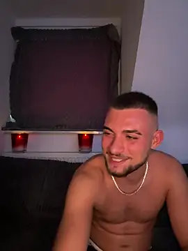 XXX chat uživo modela MasonxHer