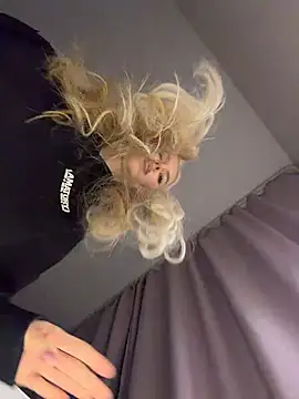 xDinnax Live XXX-chat