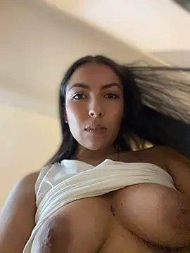 Julieth_ec_ – Naživo XXX chat