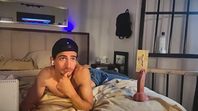 DylanBrook XXX ча т на живо