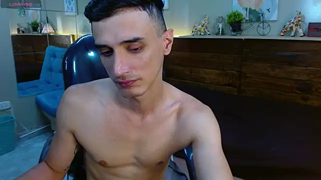 Chat +18 de FelipeFriendly ao vivo