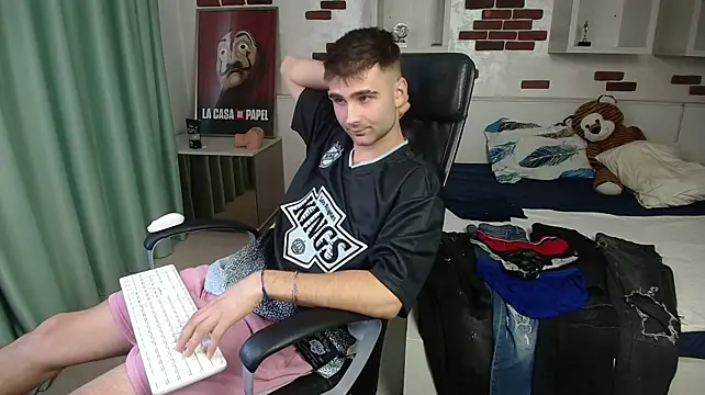 KyloEast – webcam-show